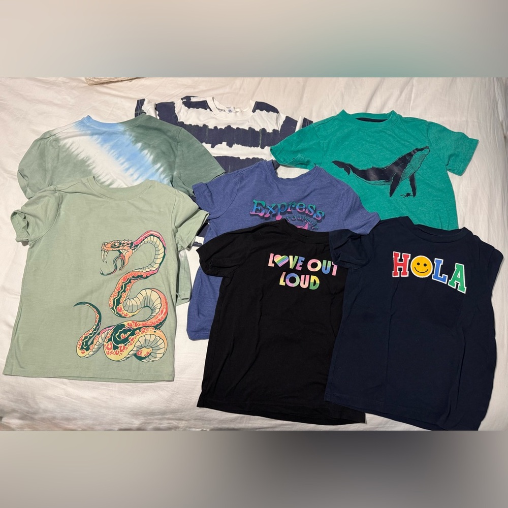 Kids Short Sleeve Tees - Graphic Lot - size 6-7